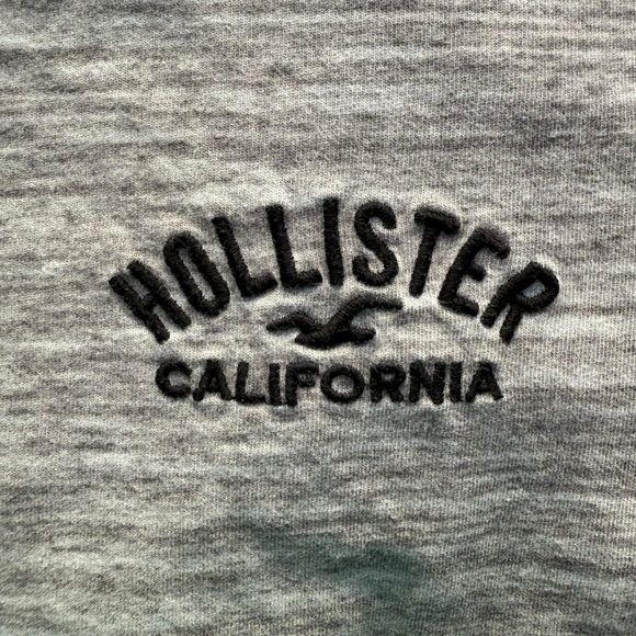 Hollister California Embroidered Logo Tee Shirt Men Size XS Heather Gray Cotton - Picture 3 of 4